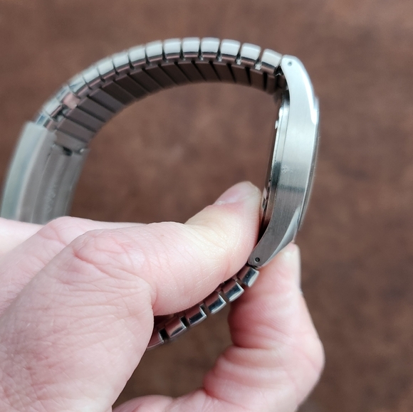 Fossil Silver Watch With Expansion Band - Picture 7 of 8